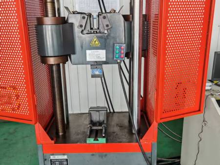 Универсальная испытательная машина